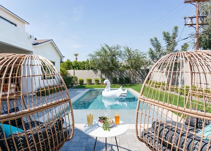 Ferienhaus Breeze - Sparkling Pool - Mins To Old Town *